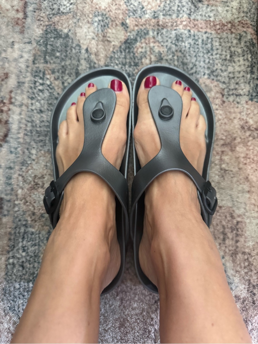 Birkenstock Gizeh - Brand New. Size 40